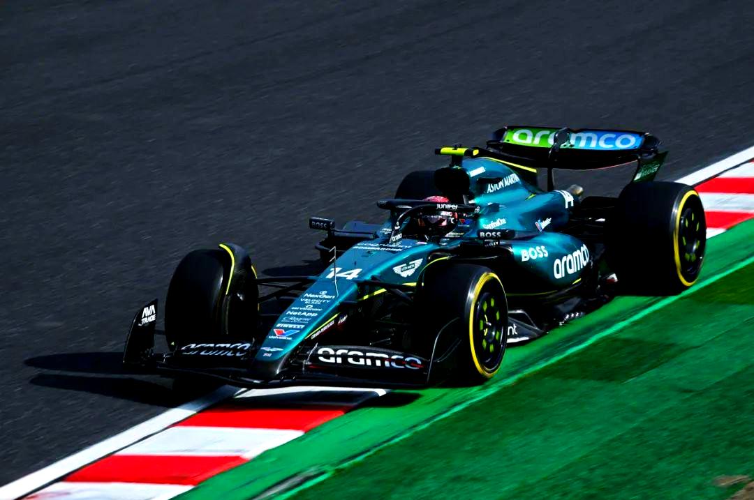 索伯车队绝杀红牛二队,阿隆索高光表现 索伯车队绝杀红牛二队,阿隆索高光表现