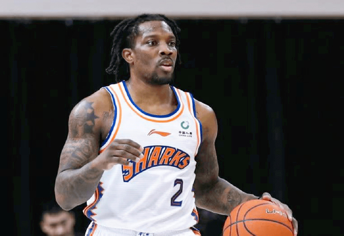 掘金鏖战公牛，王哲林状态火热