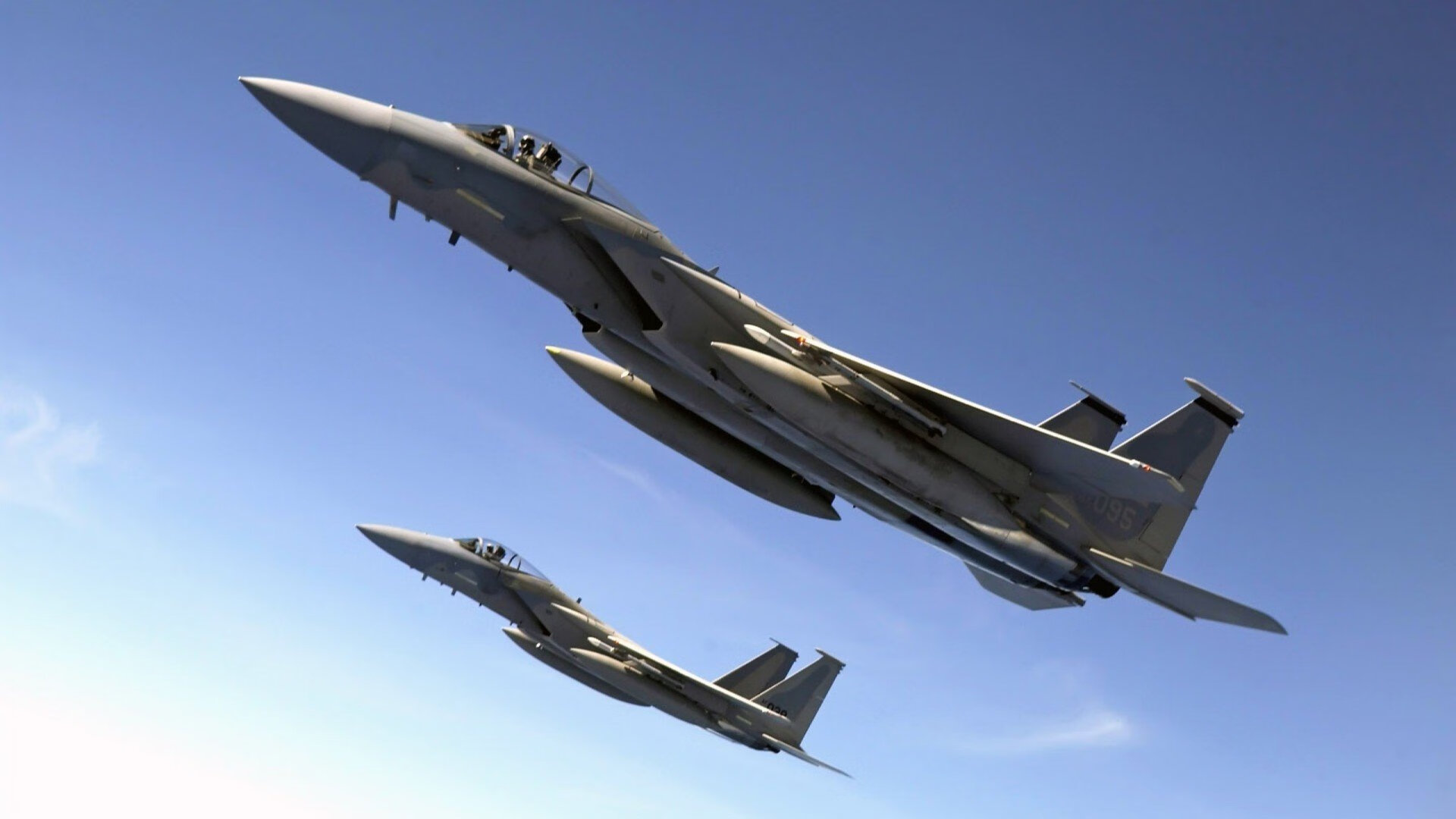 欧冠决赛夜，库里以三分雨入侵绿茵场